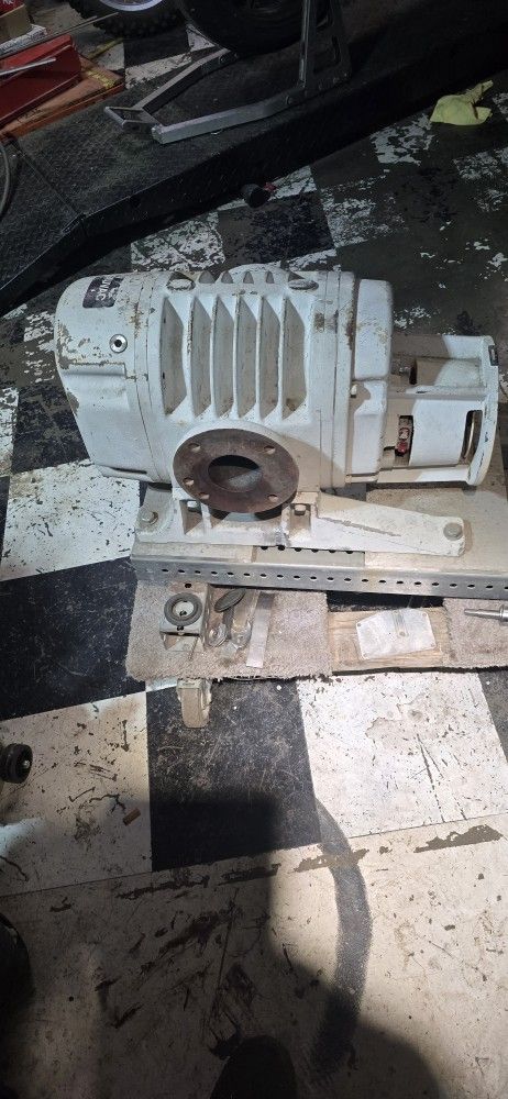 Vacum Pump RUVAC WA 501