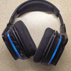 Logitech G933 Artemis RGB for Sale in Everett WA OfferUp