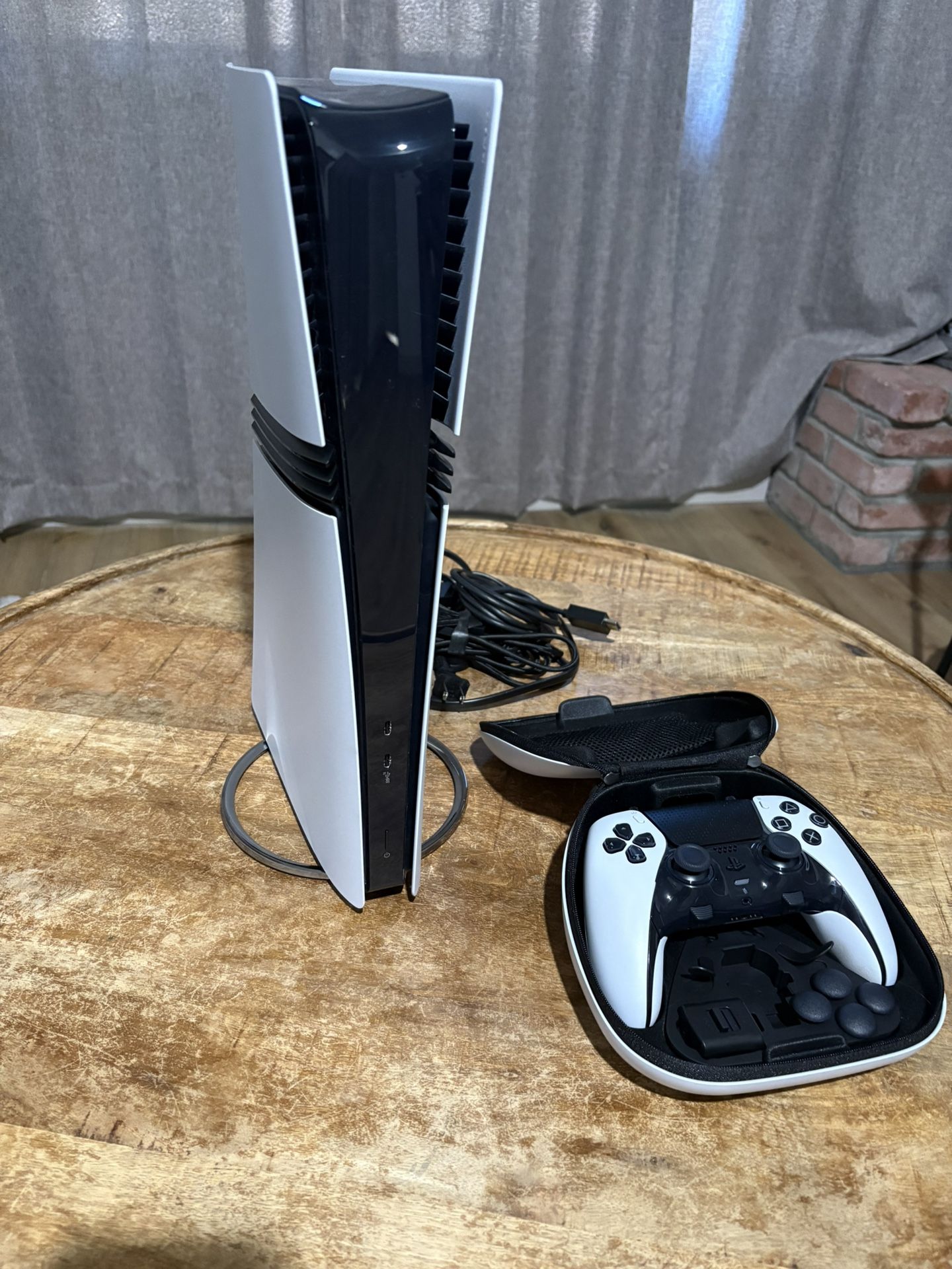 PS5 Pro (2TB) With Stand And Edge Controller