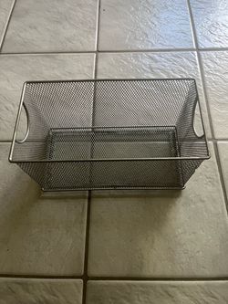 Metal Mesh Storage Basket approx H6”L10”