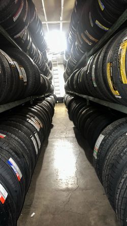 BRAND NEW TIRES!!! Finance Available! 