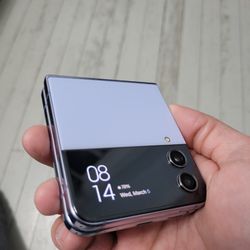 Samsung Galaxy Z Flip 4 - Blue (Unlocked)