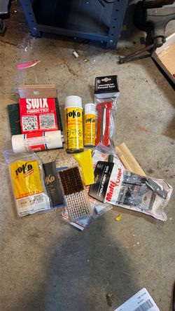 Ski/snowboard maintenance