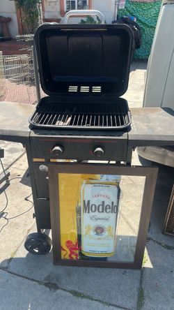 Gas Propane grill with wheels and modelo wall mirrors