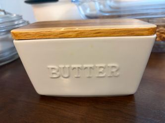 Butter dish