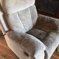 Free Recliner 
