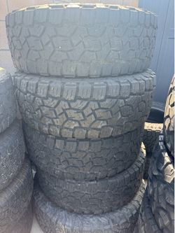 Used Toyo 35/12.50/17 tires