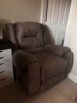 Recliner Chair
