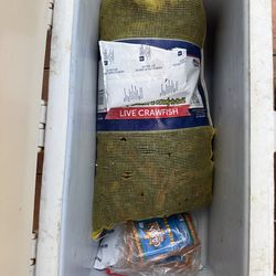 30 lbs live crawfish selects.