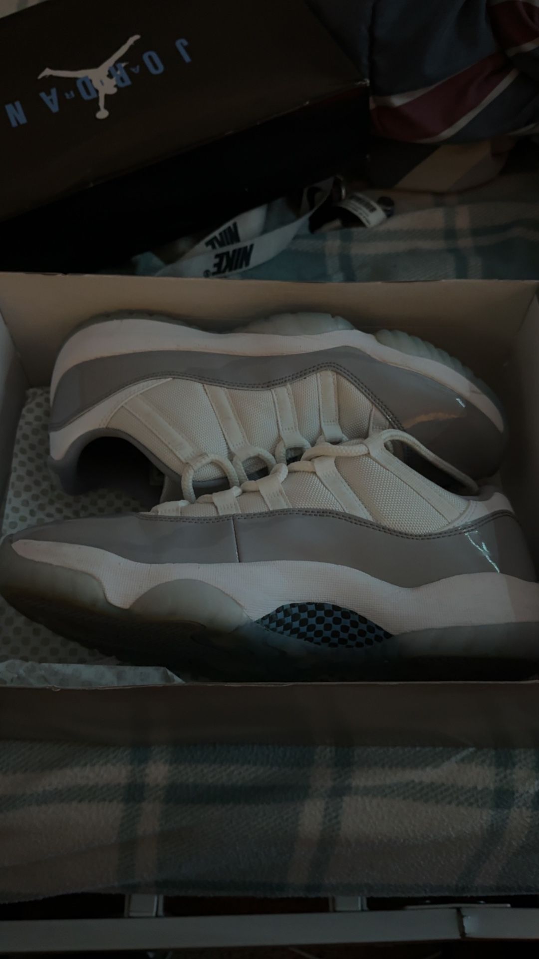 Jordan 11 Low Cement