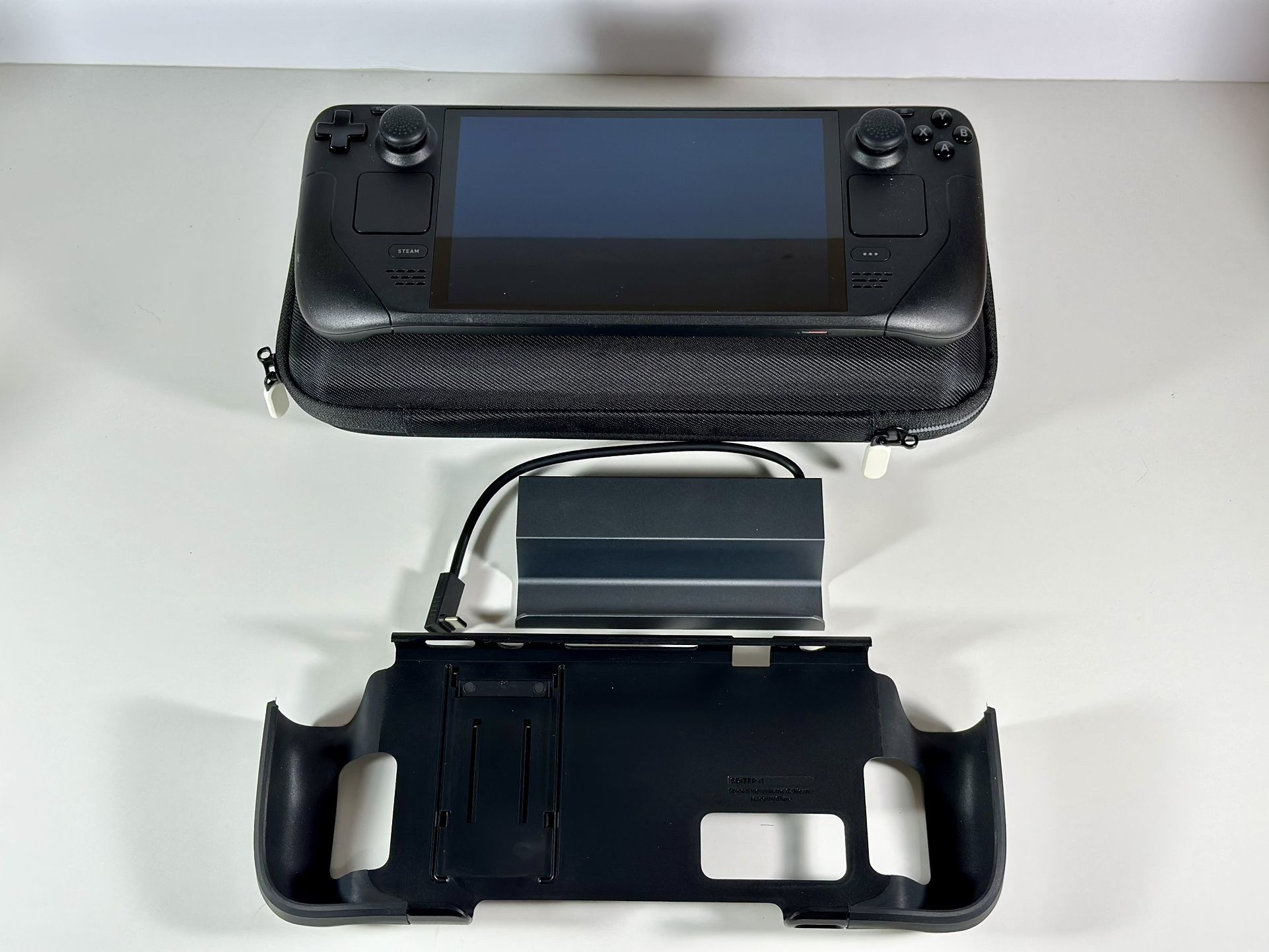 Valve Steam Deck OLED Handheld Console 512GB - Excellent w/ Case + Charger