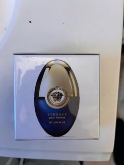 Versace perfume