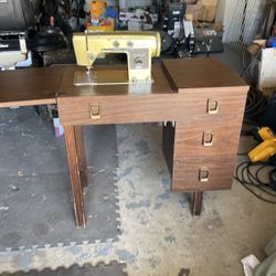 Montgomery wards Signiture Sewing Machine With Cabinet