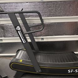 Motorless Curved Sprint Treadmill