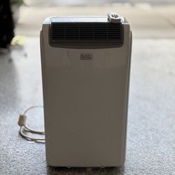Portable AC/heat Unit - Black And decker