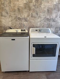 Maytag washer and dryer laundry
