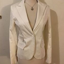 WHITE GILBERGILMORE CLASSIC BLAZER SIZE 6