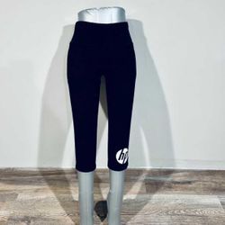 Women’s Medium Capri Legging/Yoga Pant