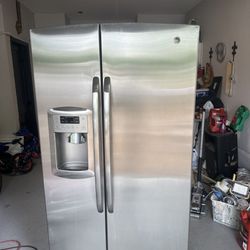 GE Stainless Steel Refrigerator For Sale
