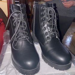 Brand New Boots Size 8 1/2