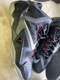 Nike Lebron Pink And Black Size 10