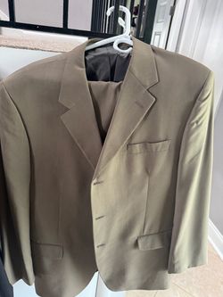 5-very nice used mens suits size 40-42