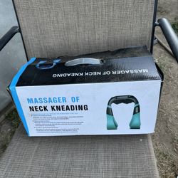MASSAGER OF NECK KNEADING