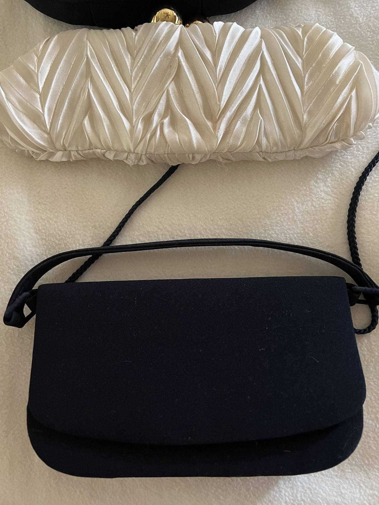 Collection of 9 antique evening hand bags ๐ผ ALL FOR $150! Must be sold together.
