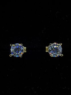 VVS1 1CT MOISSANITE STUD EARRINGS IN 18K GOLD