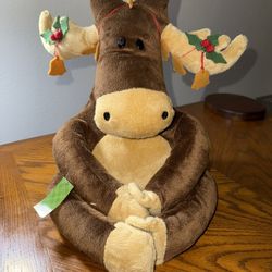 13" PLUSH CHRISTMAS REINDEER MOOSE HUGGING HOLDER~HOLDS GIFT/CANDY/CANDLE/THROW