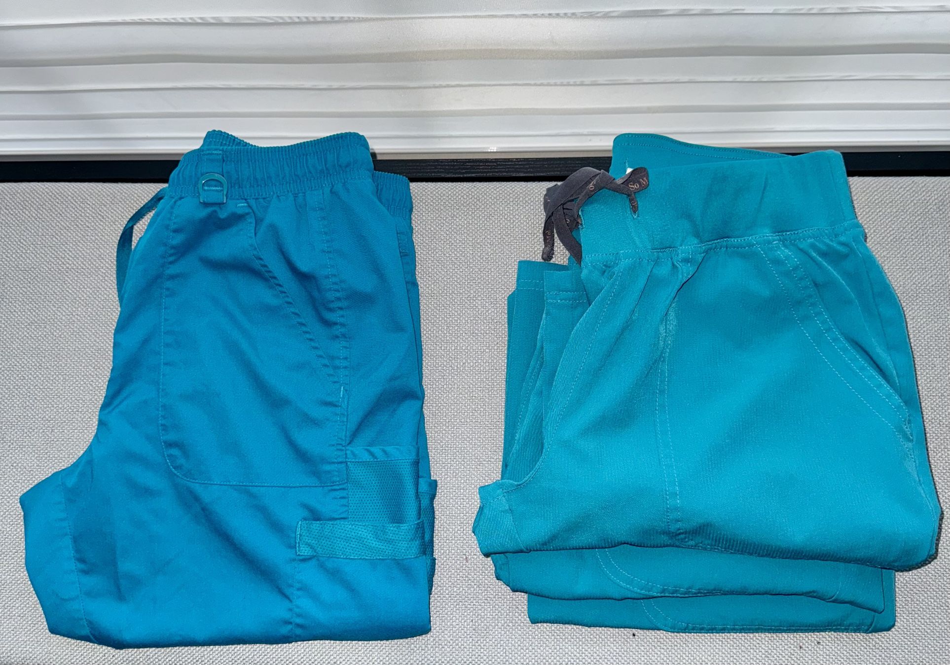 WOMEN UNIFORM PANTS / XSMALL TEAL SCRUB PANTS