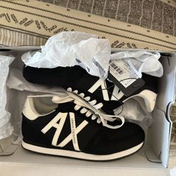 Armani Exchange Men’s Size 9