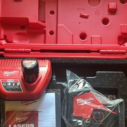 M12 Milwaukee 360 Laser