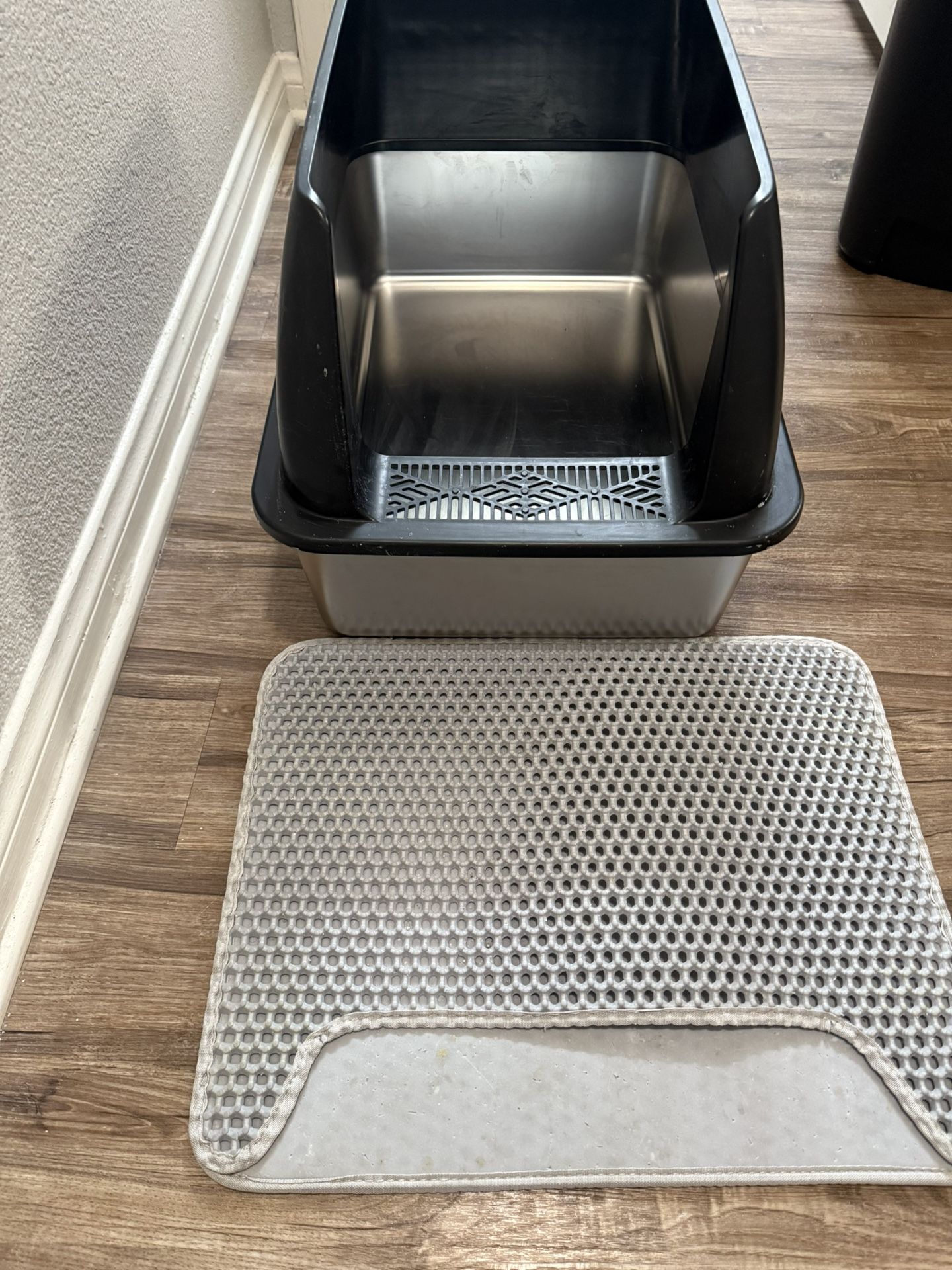 Cat Litter Box