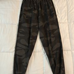 Albion Camo Joggers - Small