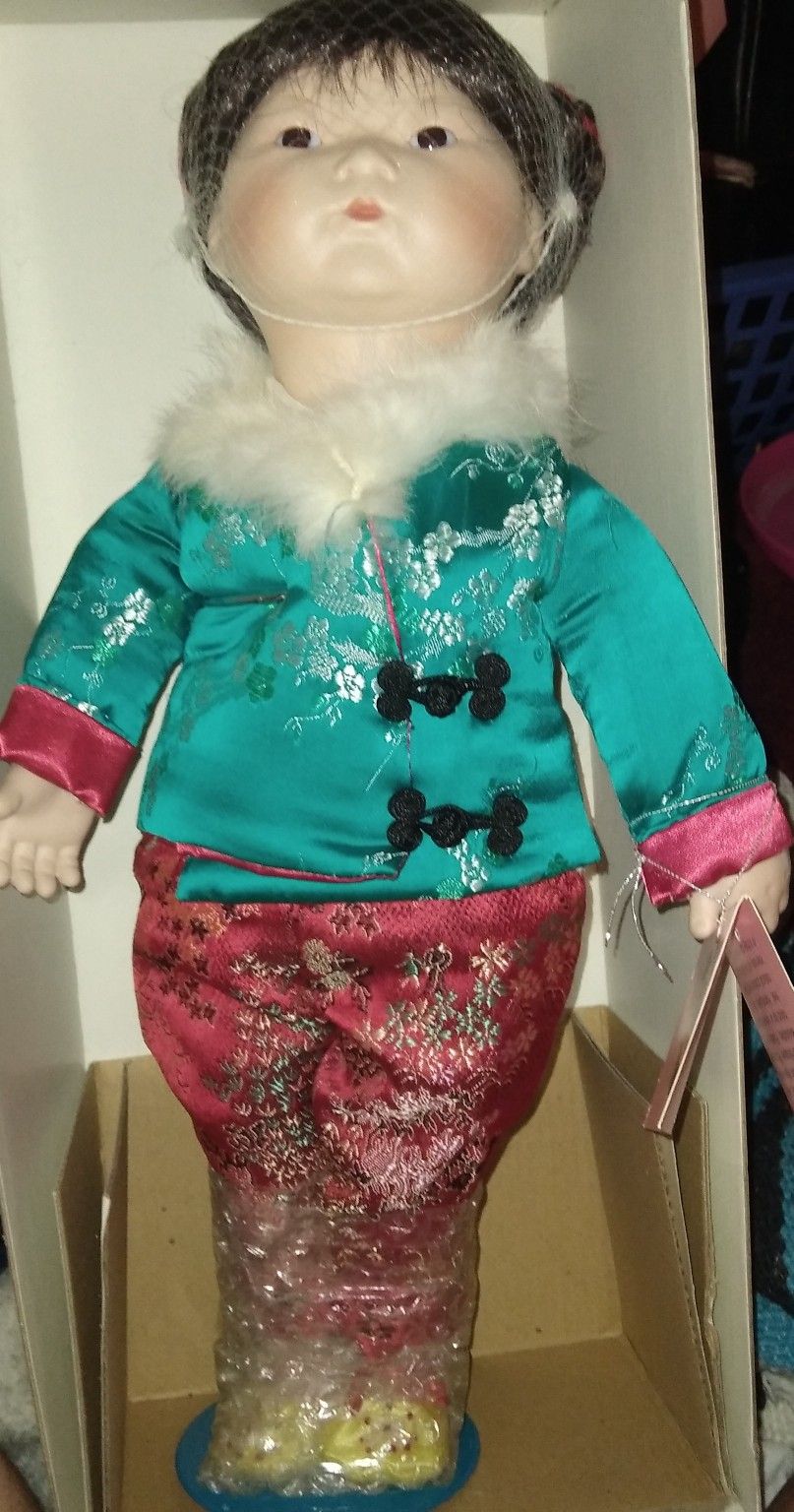 MARIAN YU DESIGN PORCELAIN DOLL