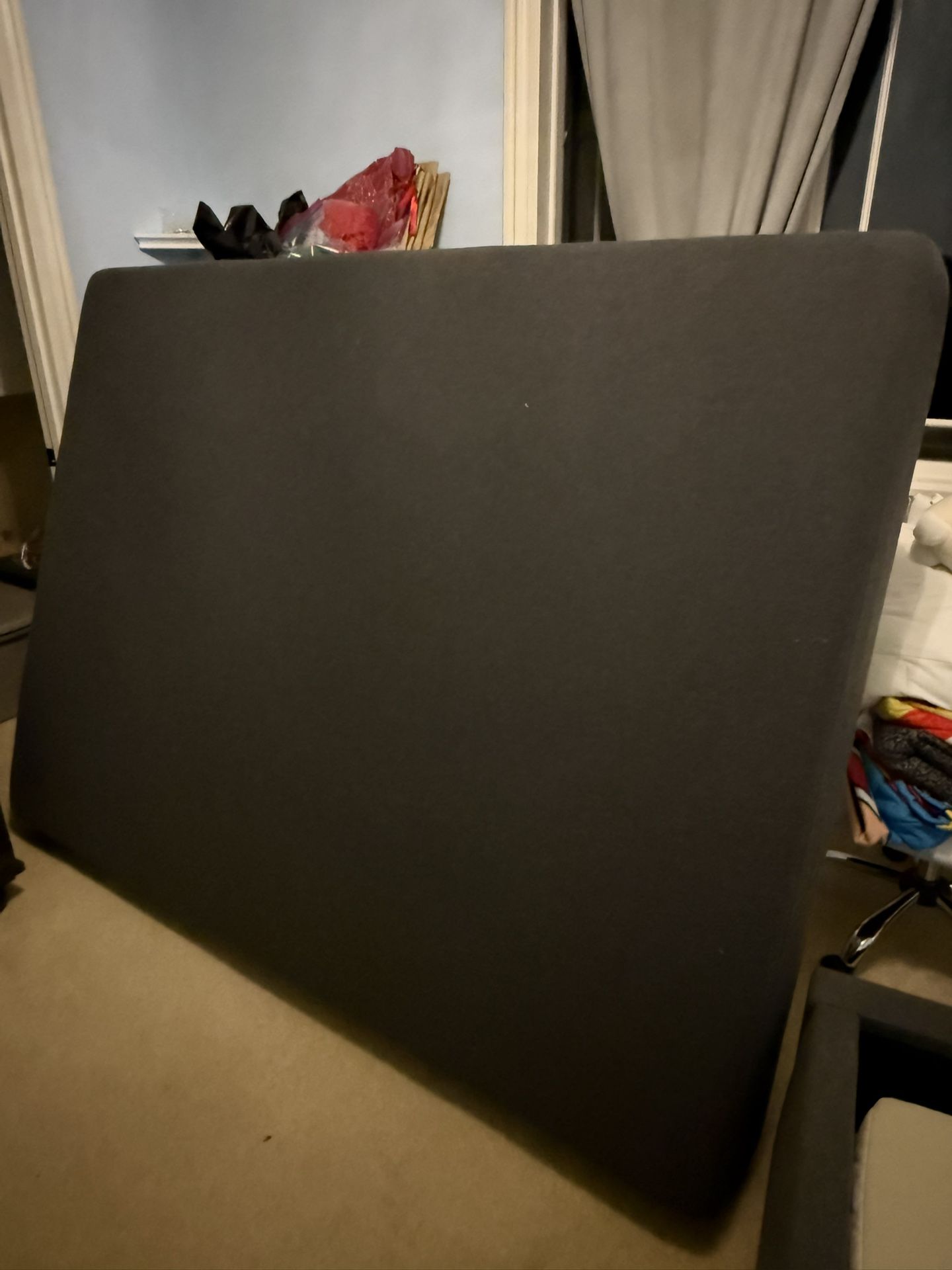 Casper Queen Memory Foam Mattress EUC