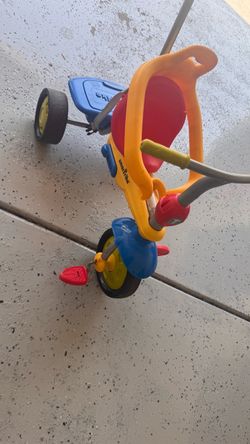 Smart trike kids try cycle