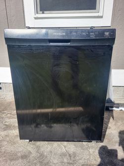 Frigidaire Dishwasher - 4 years old $100