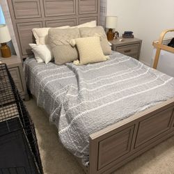 Bedroom set