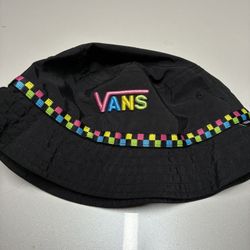 New without tag youth Vans water repelling bucket hat 