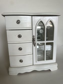 Vintage White Wooden Jewelry Box