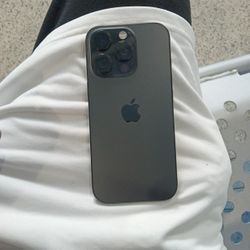 iPhone 16 Pro (Locked Icloud) For Only $400