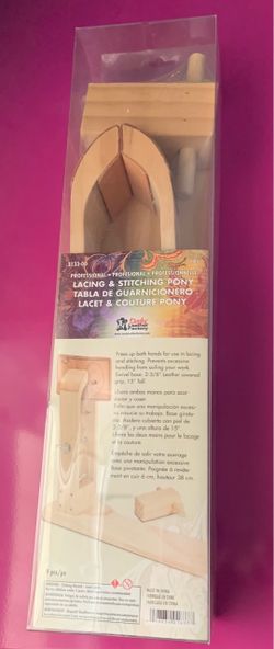 Tandy Leather Professional Lacing & Stitching Pony Model 3133-00 New in sealed box
