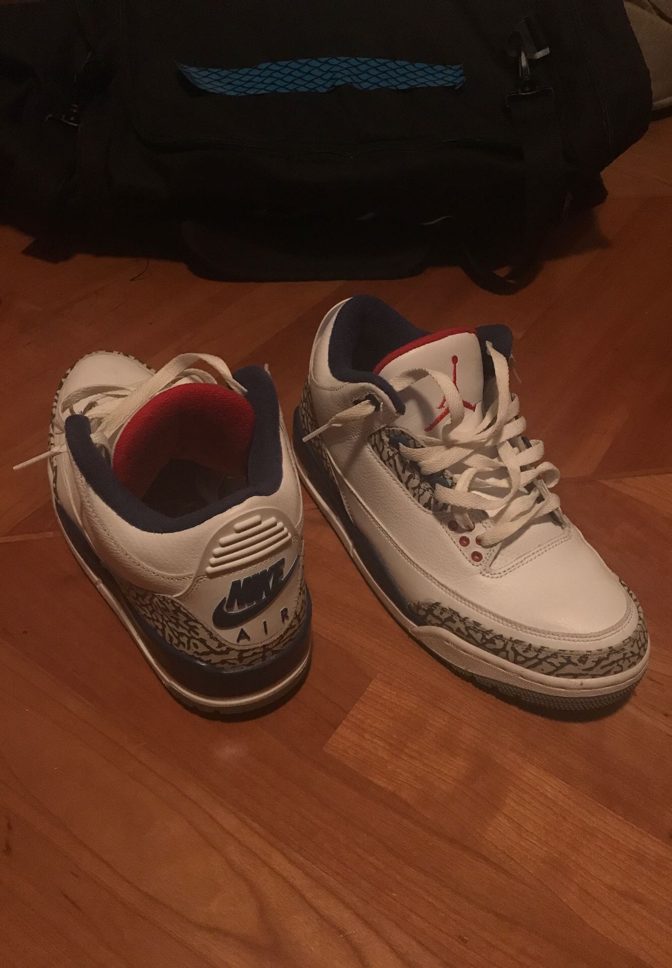 Jordan 3 True Blue with Nike Air, size 8.5