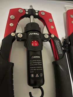 FLYBIRD 2-in-1 Twister Arm Trainer 20 each take them both for 40$ they just don’t have the wheels