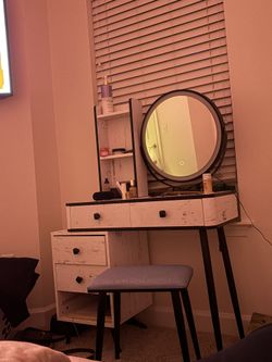 Makeup Desk