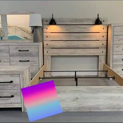 Brand New 💥 White Color Queen Size Bedroom With 4 Storage Drawers Package/ 