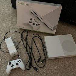 Microsoft Xbox One S 500gb Video Gaming Console, White, Wireless Controller and Charging Stand