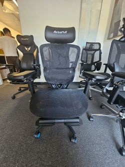 Black and White Gaming & Office Chairs